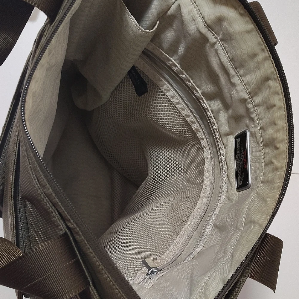 Tumi T Tech Olive Army Green Ballistic Nylon Tote Bag Water Bottle Slot